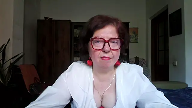 Violet_Pulse – Naživo chatovacia miestnosť