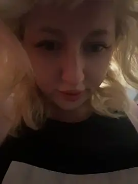RonnieKiss 실시간 채팅방