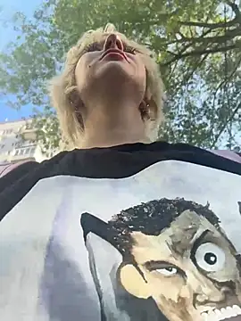 RonnieKiss Cameră chat live