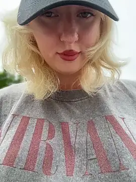 RonnieKiss live-chat rom