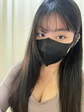 AZ37866 Live chatroom