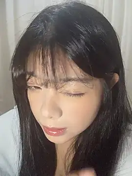 AZ37866 – live chatrum