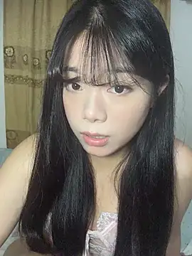 AZ37866 Live chatroom