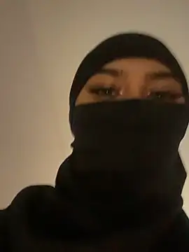 Daksha_a – Naživo chatovacia miestnosť