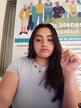 ANDREA-10_ Adlı Modelin Canlı Sohbet Odası