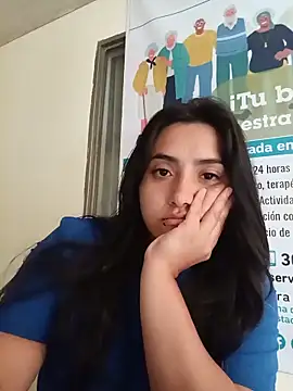 ANDREA-10_ Adlı Modelin Canlı Sohbet Odası