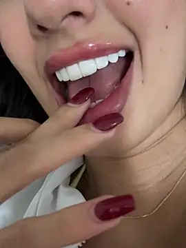 ห้องแชทสดของ Julieta_Duque