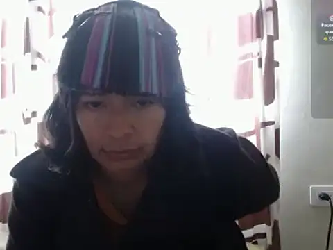 Acelinrose Adlı Modelin Canlı Sohbet Odası