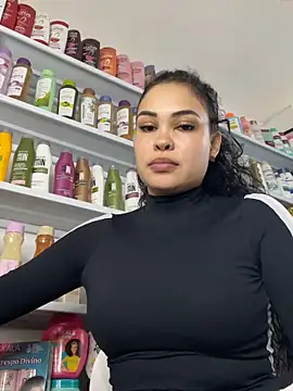 חדר צ'אט בשידור חי של FOX_LATINA