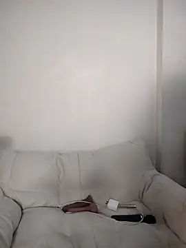-Bongg- élő chatszobája