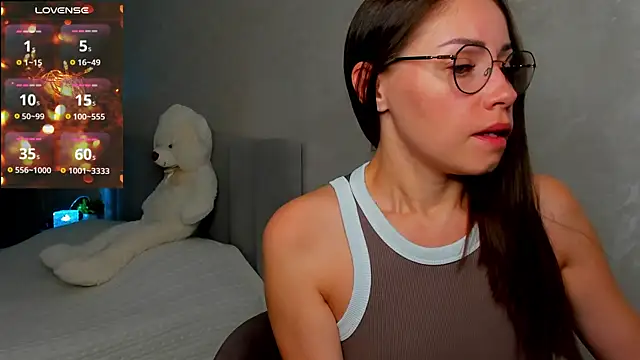 fun_nd_bun Adlı Modelin Canlı Sohbet Odası