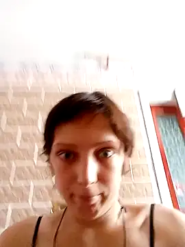 Ponka2011 Adlı Modelin Canlı Sohbet Odası