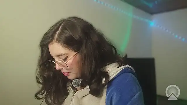 Chat soba uživo modela Pao_Ly