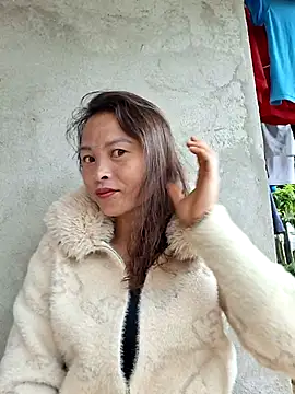 xuxulovezz Adlı Modelin Canlı Sohbet Odası