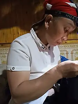 Chat soba uživo modela vtmbae
