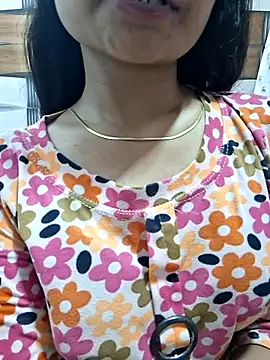 Soni_cute86526n Live chat-huone