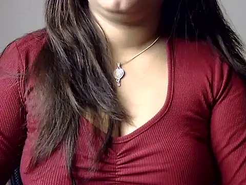 Gujjugirl1's Live Chat Room
