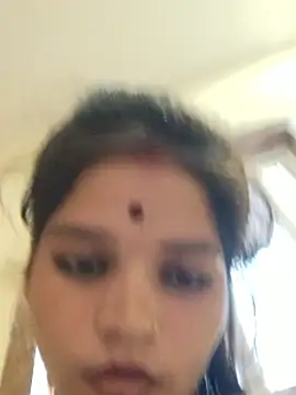 Bhumika_Love143 Adlı Modelin Canlı Sohbet Odası