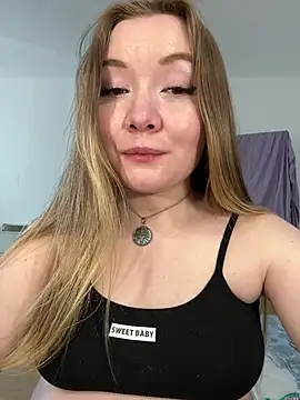 חדר צ'אט בשידור חי של Amalie_Smith