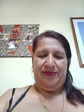 diablilla02 Adlı Modelin Canlı Sohbet Odası