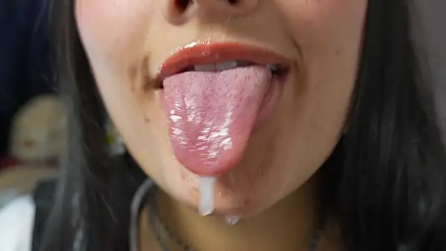 Živá chatovací místnost Hinata_21_