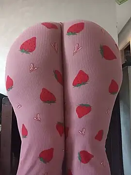 عرض كام lily_sx الجنسي المباشر