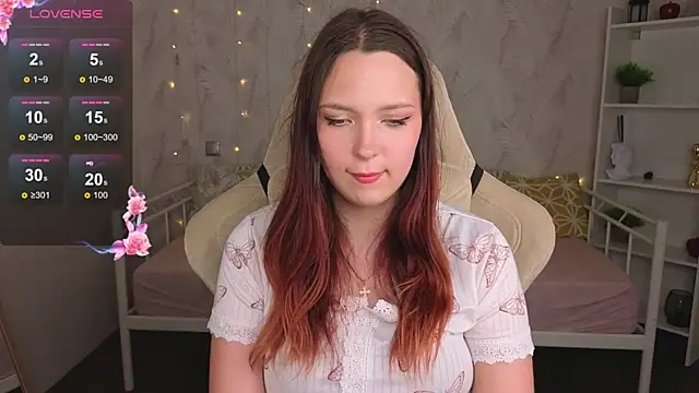 Monica__Queen Live Chatraum