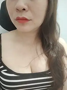 Cogai-nhutnhatn Live chat-huone