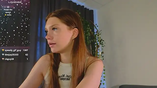Pokój czatu na żywo – Nicole_Broown_