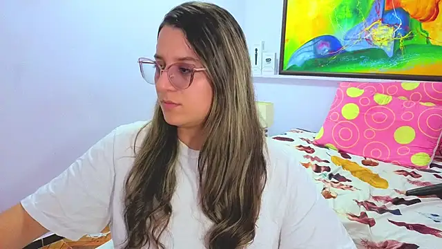 غرفة دردشة katiaa_lovv المباشرة