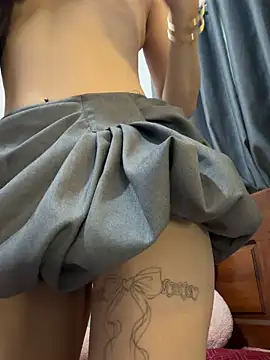 Quynhbabysexy чат на живо