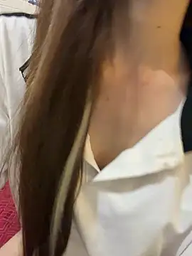 Quynhbabysexy's Live Chat Room