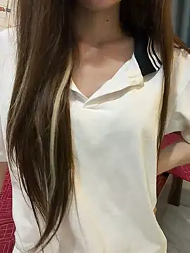 Quynhbabysexy's Live Chat Room