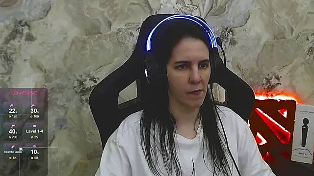 Irwi_Tomboy élő chatszobája