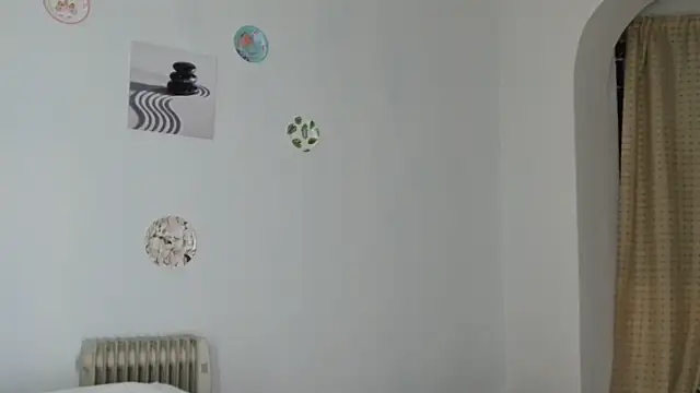 ConnieSmall24 Cameră chat live