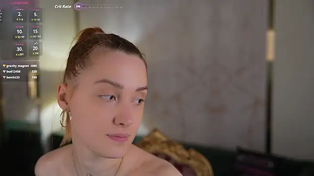 Lucy054 Cameră chat live