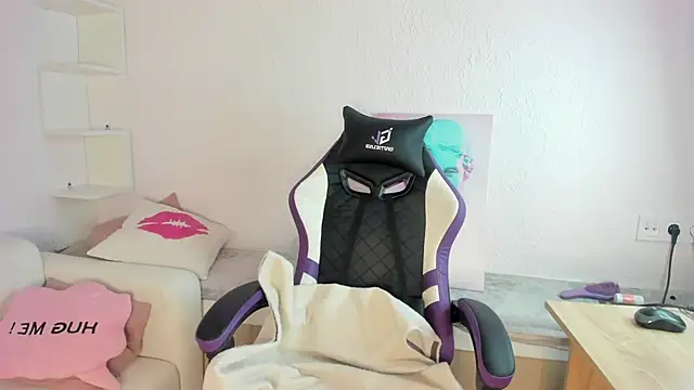 Živá chatovací místnost Ella_starrr__