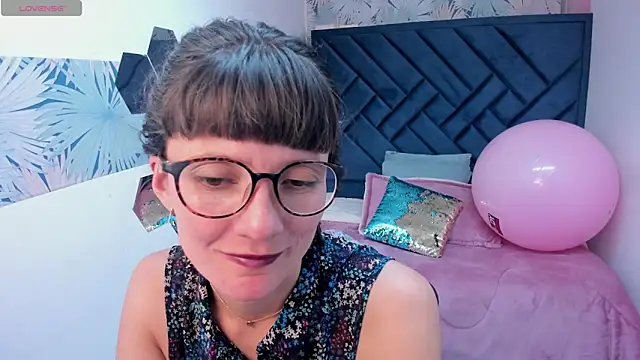 Valery_More__ Live Chatraum