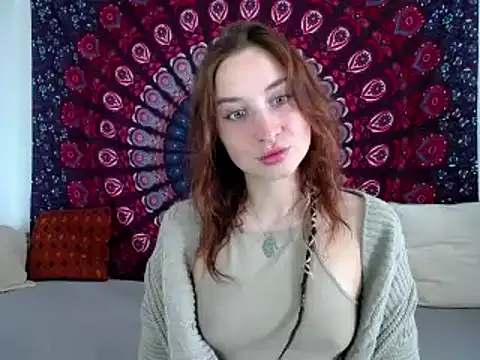 AdalynKiss Adlı Modelin Canlı Sohbet Odası