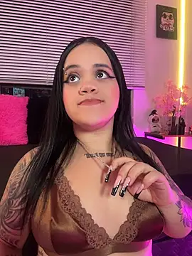 Chat soba uživo modela SussyRoxy_