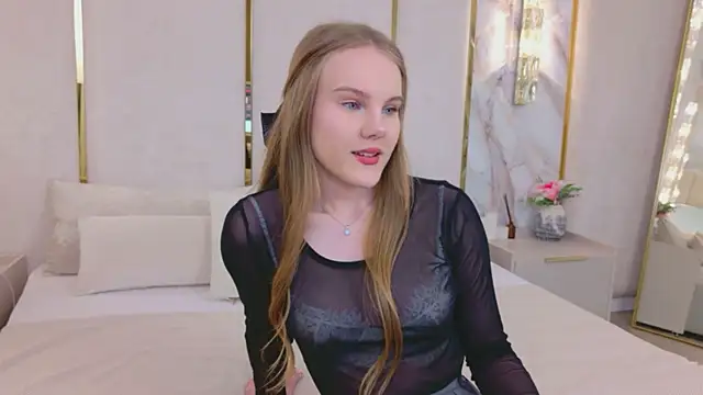 Lili_Lohan – Naživo chatovacia miestnosť