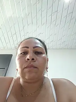 Dirty_Foxx5 Adlı Modelin Canlı Sohbet Odası