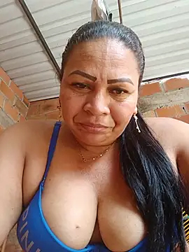 Dirty_Foxx5 লাইভ চ্যাট রুম