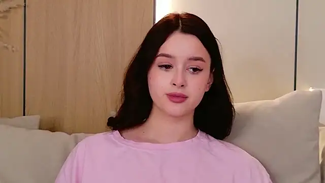 EvaSwen 실시간 채팅방