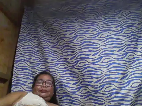 cris_tita's Live Chat Room