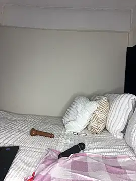 Sirah1 Adlı Modelin Canlı Sohbet Odası