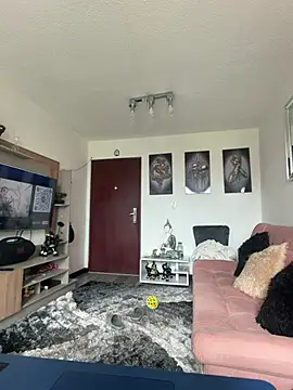 Živá chatovací místnost anthonellaa11
