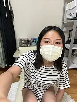 Živá chatovací místnost mia2_jp