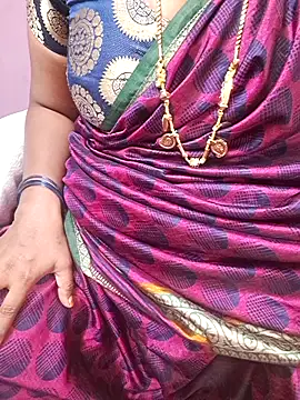 Tamil_Ammani Adlı Modelin Canlı Sohbet Odası