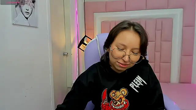 Klaret_Toy – live chatrum